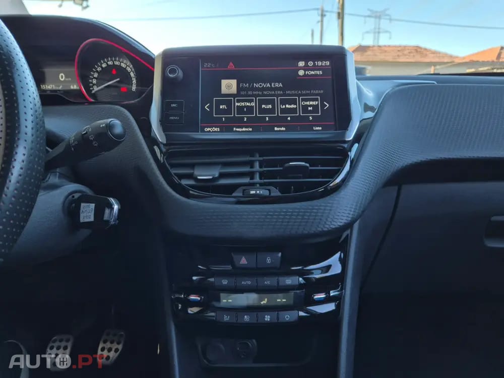 Peugeot 2008 1.6 BlueHDi GT Line