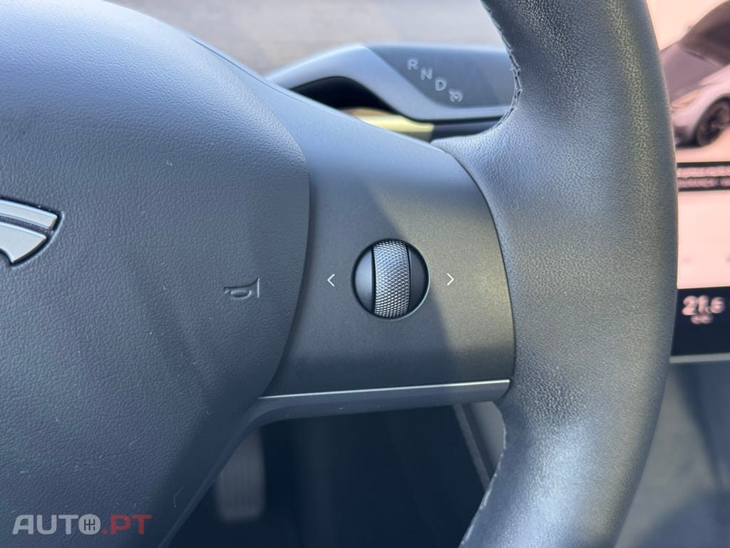 Tesla Model Y Long Range Tração Integral