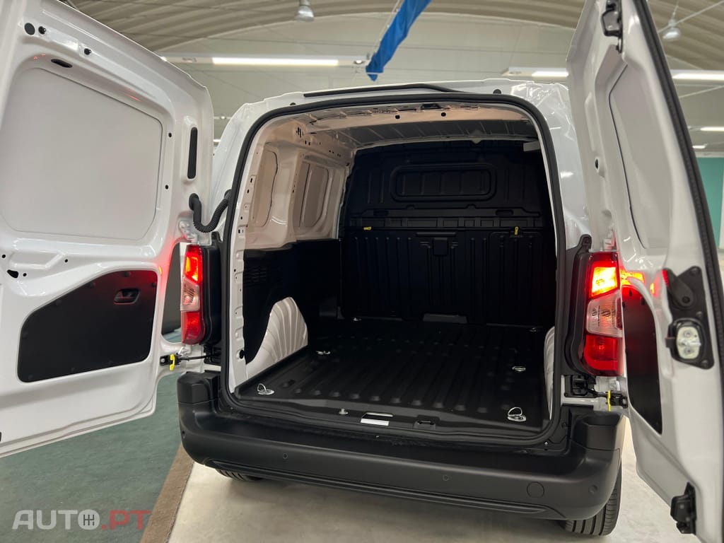 Opel Combo-E 50 kWh L1H1 Edition Plus