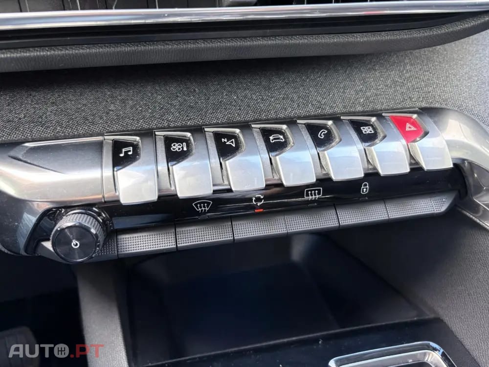 Peugeot 5008 1.2 PureTech Allure EAT8
