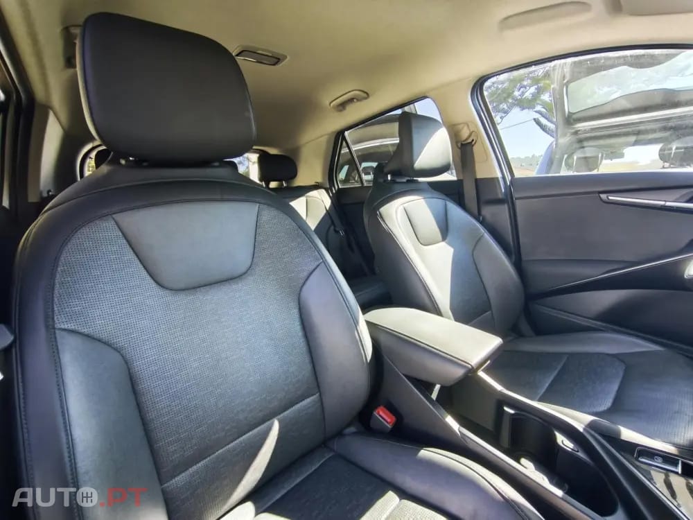 Kia Niro 64kWh Tech X