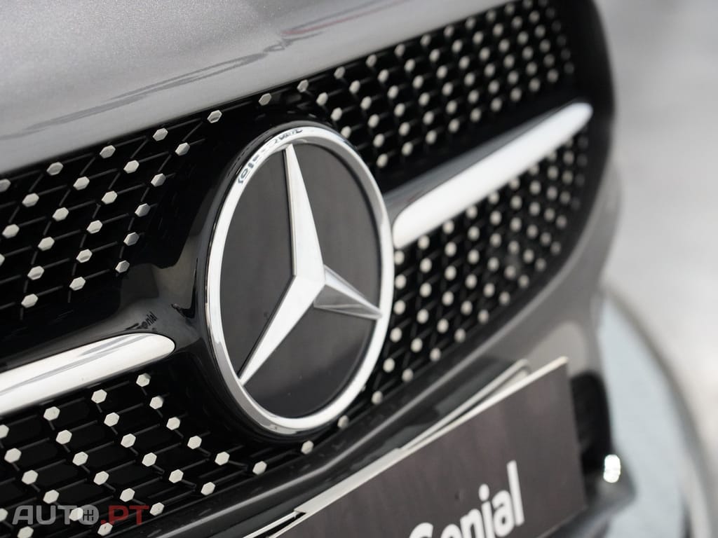 Mercedes-Benz A 250 AMG Line
