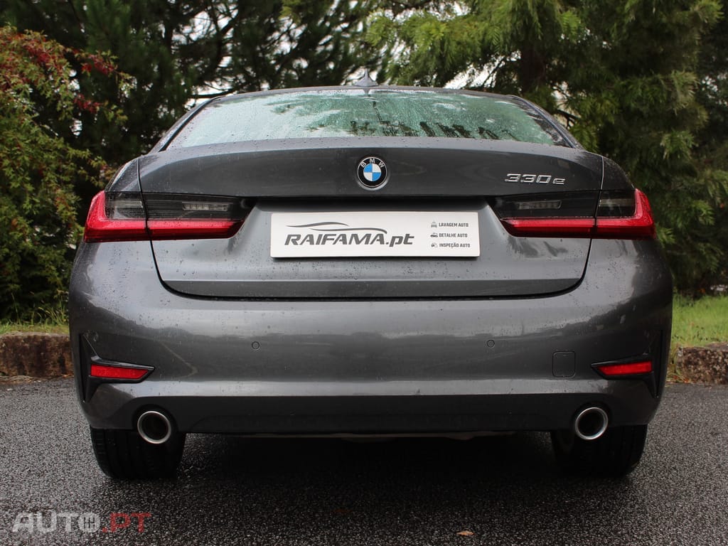 BMW 330 330e Hibrido Plug-In