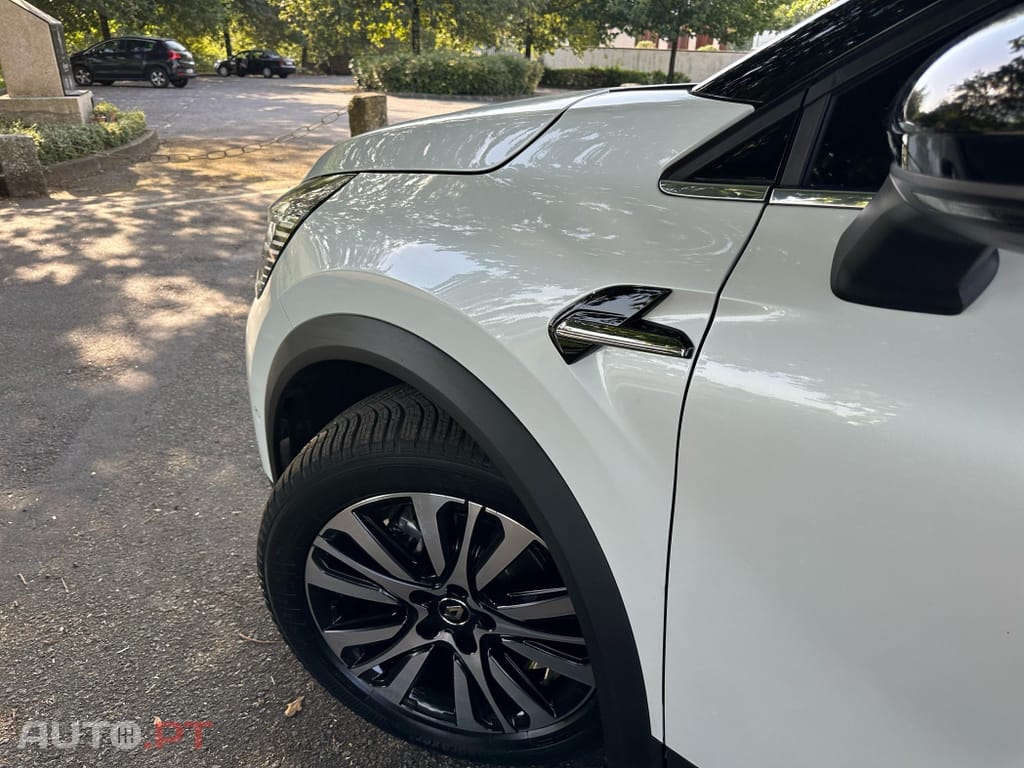 Renault Captur 1.6 E-Tech Plug-In Initiale Paris