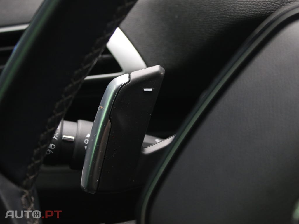 Peugeot 3008 1.2 PureTech Allure Pack EAT8