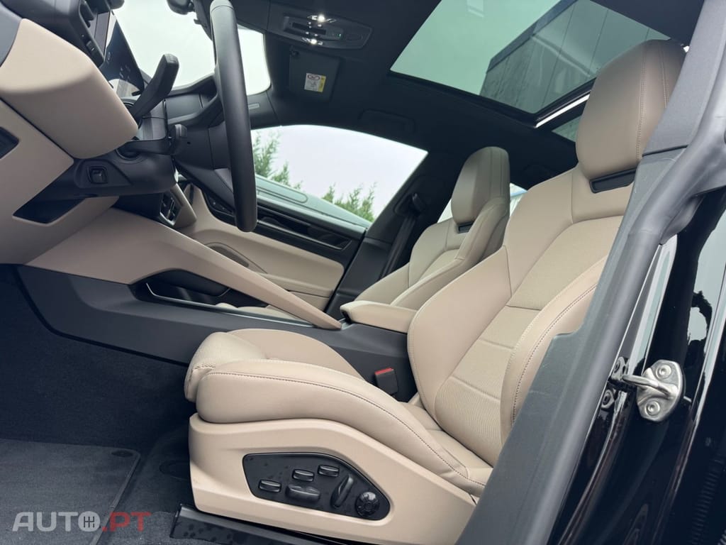 Porsche Macan 4