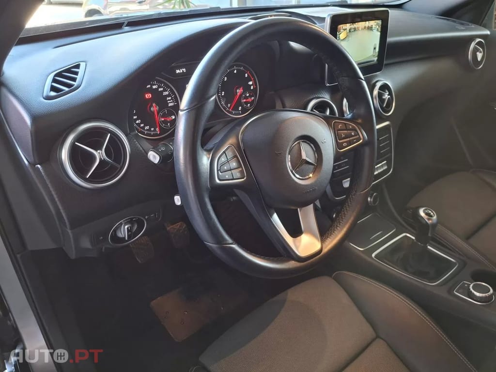 Mercedes-Benz A 180 d Urban