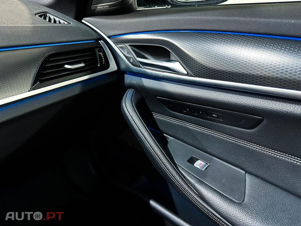 BMW 530 e Pack Desportivo M