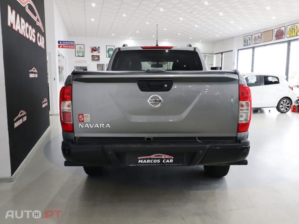 Nissan Navara 2.3 dCi CD 4WD Tekna Auto