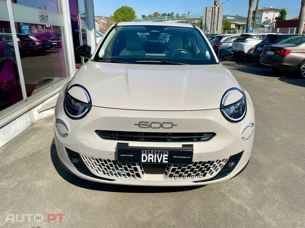 Fiat 600 1.2 Hybrid Icon