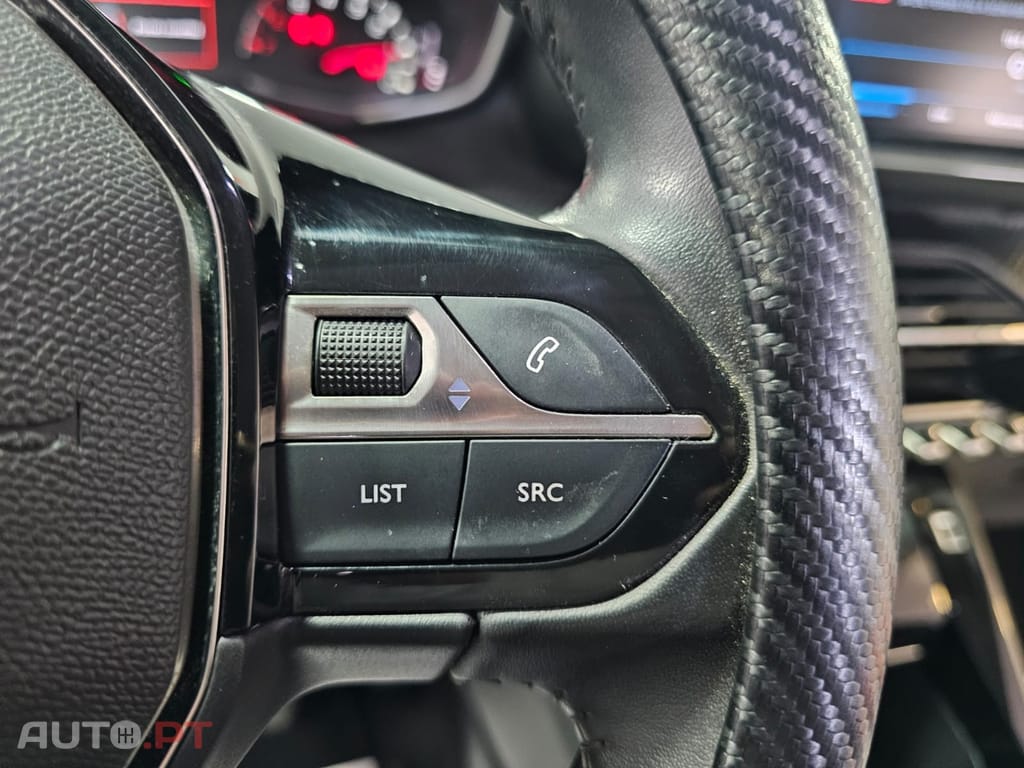 Peugeot 2008 1.2 PureTech Allure