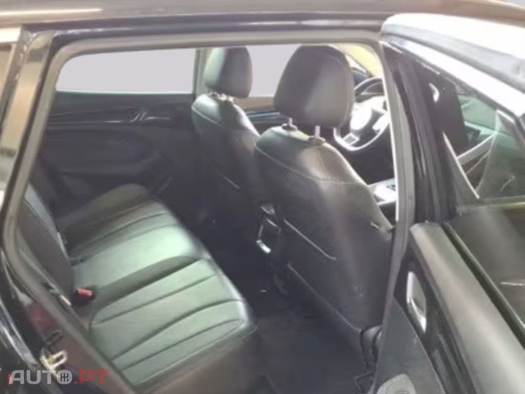 MG MG5 Luxury 61kwh I.V.A DEDUTIVEL 