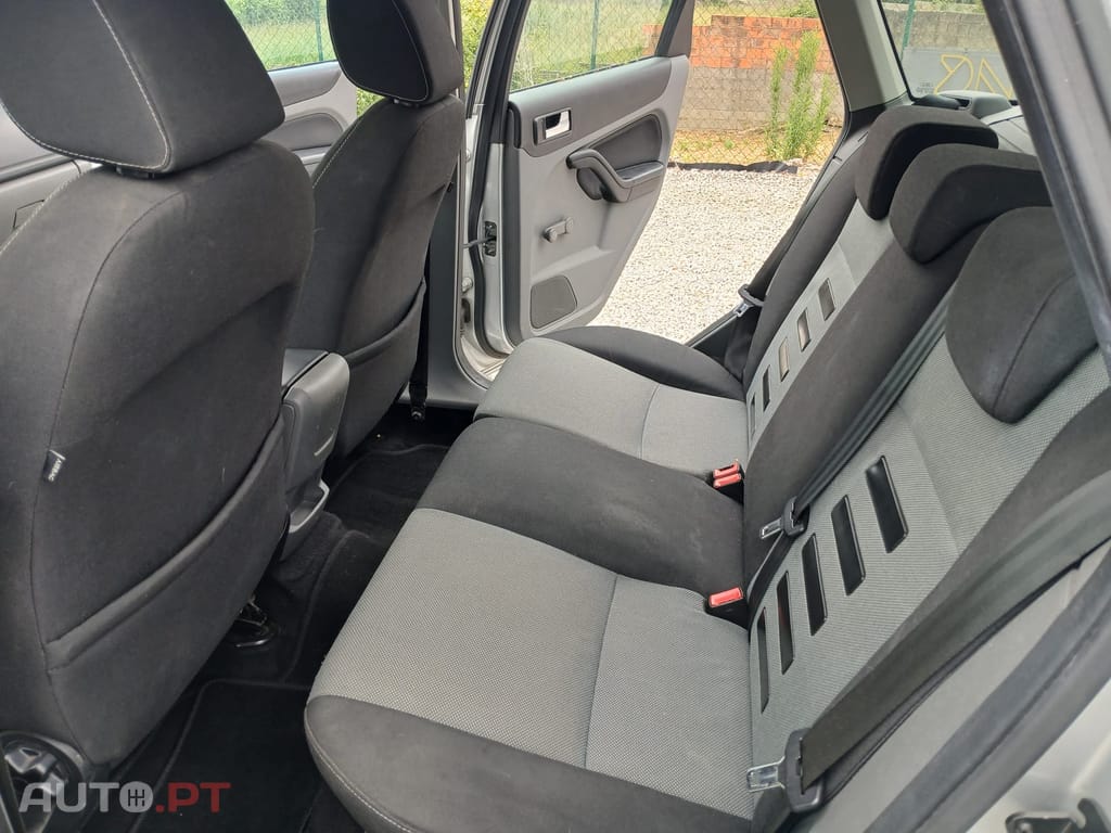 Ford Focus SW 1.4 16V Trend