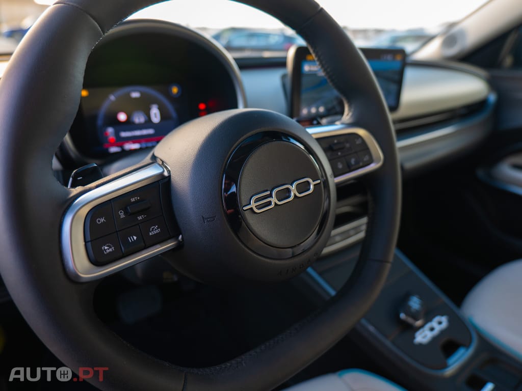 Fiat 600 1.2 Hybrid La Prima