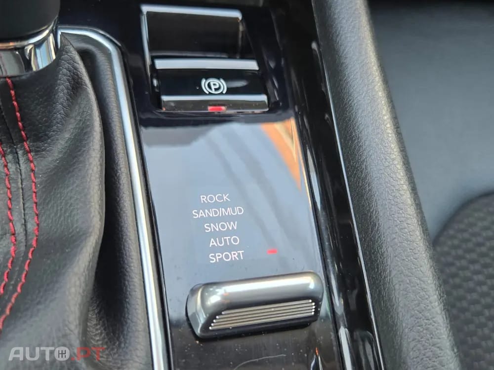 Jeep Compass 1.3 T-GDI 4xe Auto Trailhawk — fotografia 27