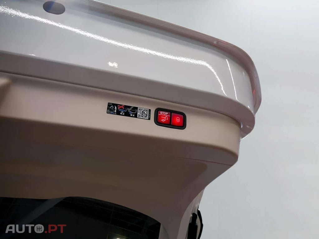 Mercedes-Benz EQS  450+