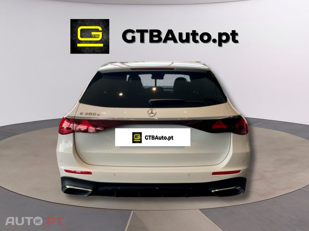 Mercedes-Benz E 300 I.V.A DEDUTIVEL e AMG-Line