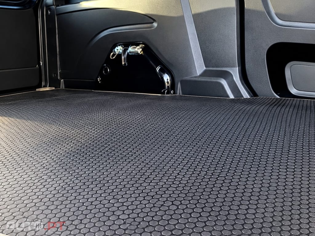 Peugeot Partner 1.5 BlueHDi Asphalt Longa EAT8