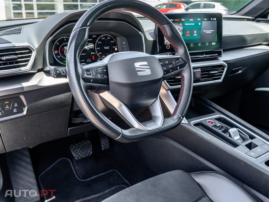 Seat Leon ST 1.5 e-Hybrid DSG FR Black Edition