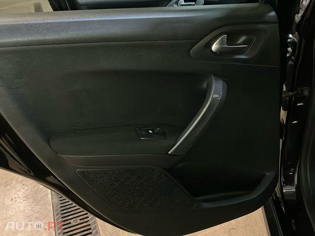 Peugeot 2008 1.2 PureTech Style
