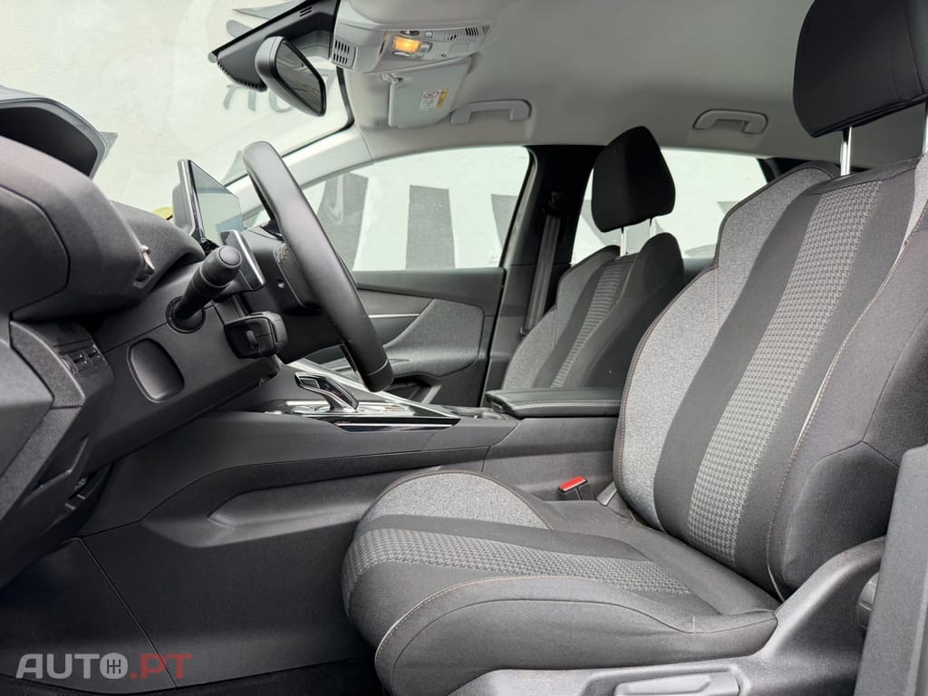 Peugeot 3008 1.5 BlueHDi Active Pack EAT8