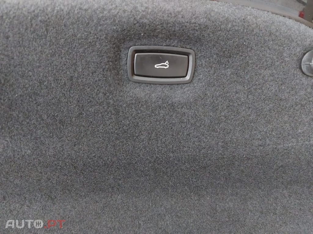 Porsche Taycan Standard