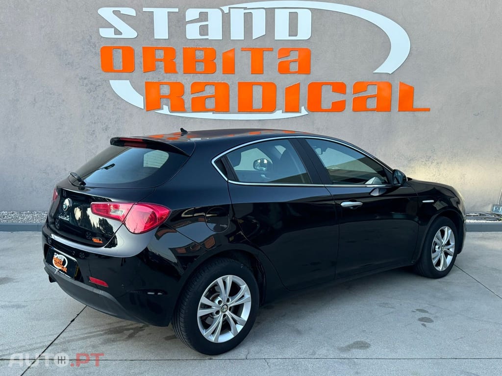 Alfa Romeo Giulietta 1.6 JTDm Distinctive