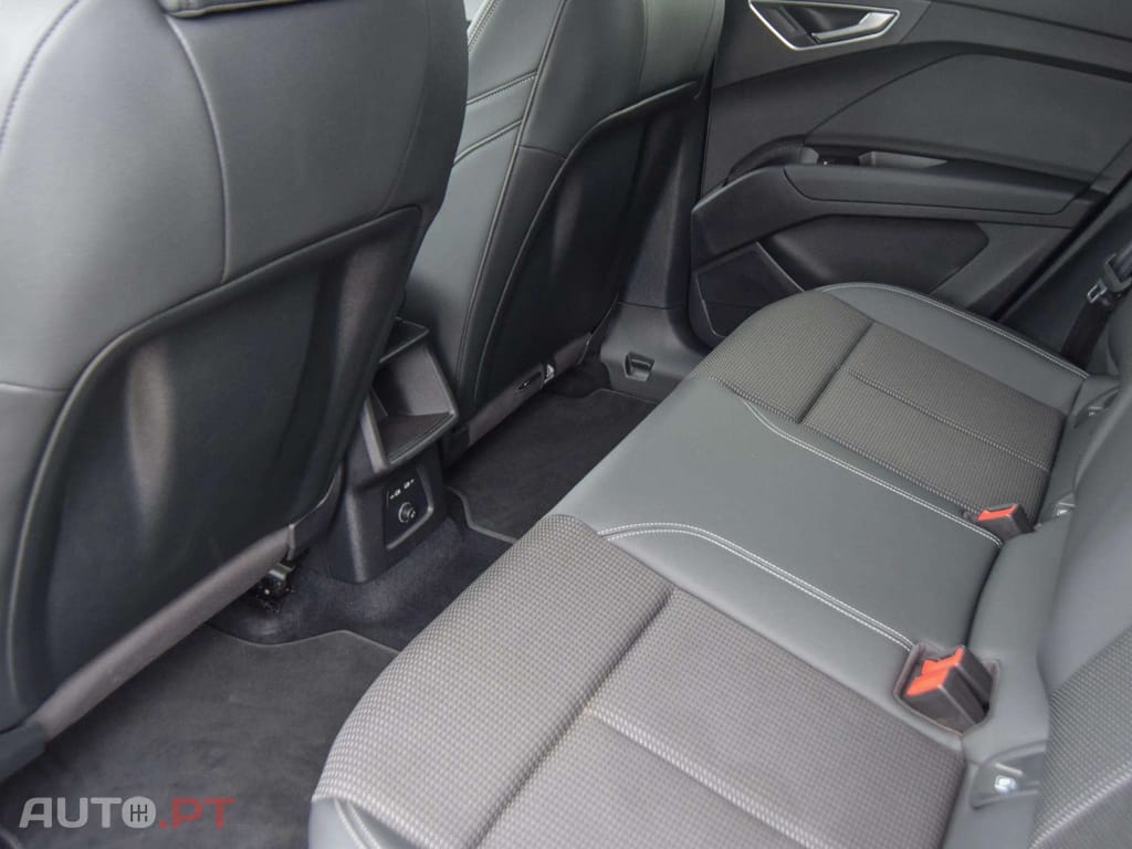 Audi Q4 E-Tron 45 82 kWh SE Business Plus