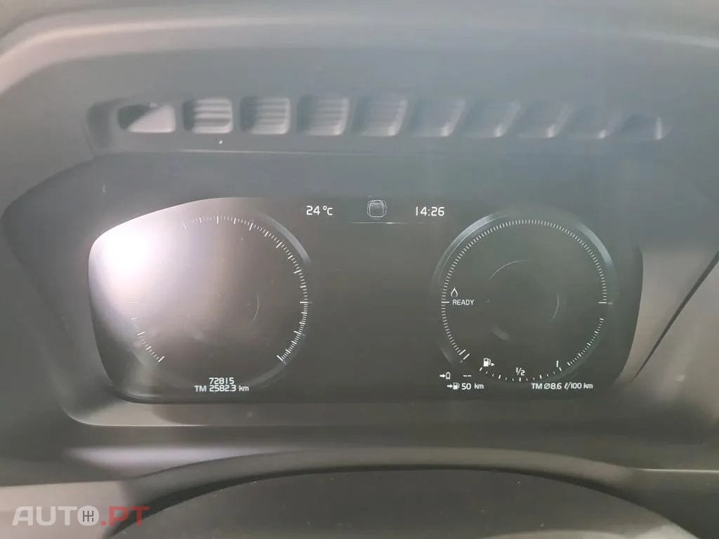Volvo XC90 2.0 T8 PHEV Momentum Plus AWD