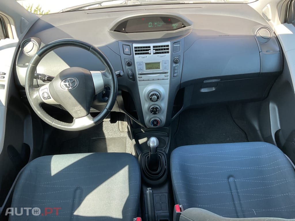 Toyota Yaris 1.0 VVT-i ACtive+AC