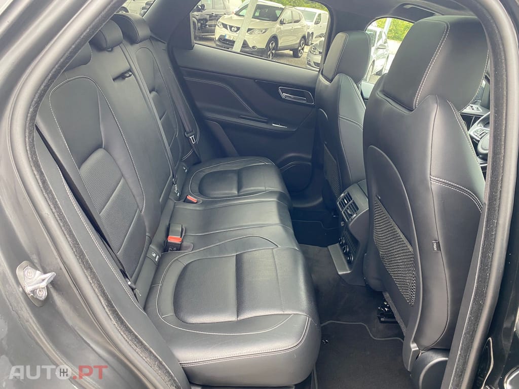 Jaguar F-Pace 2.0 i4D R-Sport Aut.