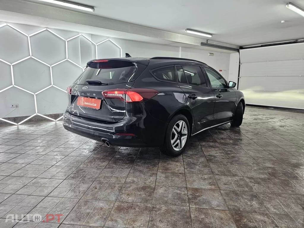 Ford Focus SW 1.0 EcoBoost Connected