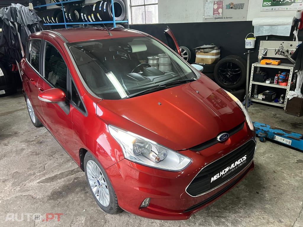 Ford B-Max 1.0 EcoBoost Titanium