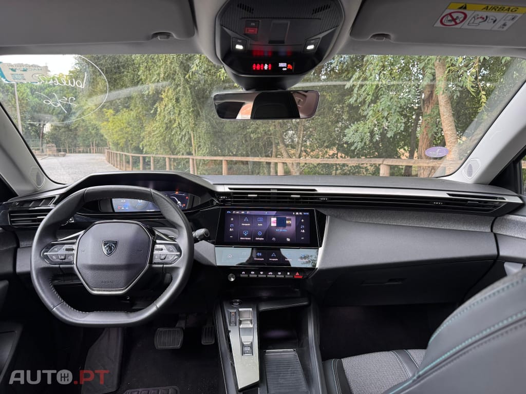 Peugeot 308 1.2 PureTech Allure EAT8