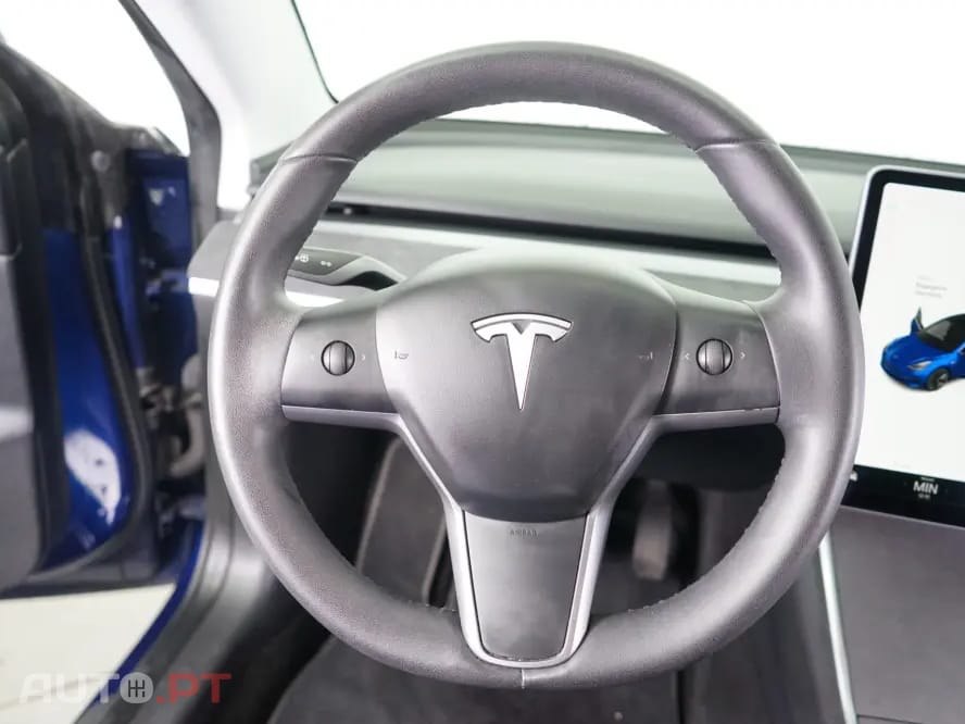 Tesla Model 3 Standard Range Plus RWD