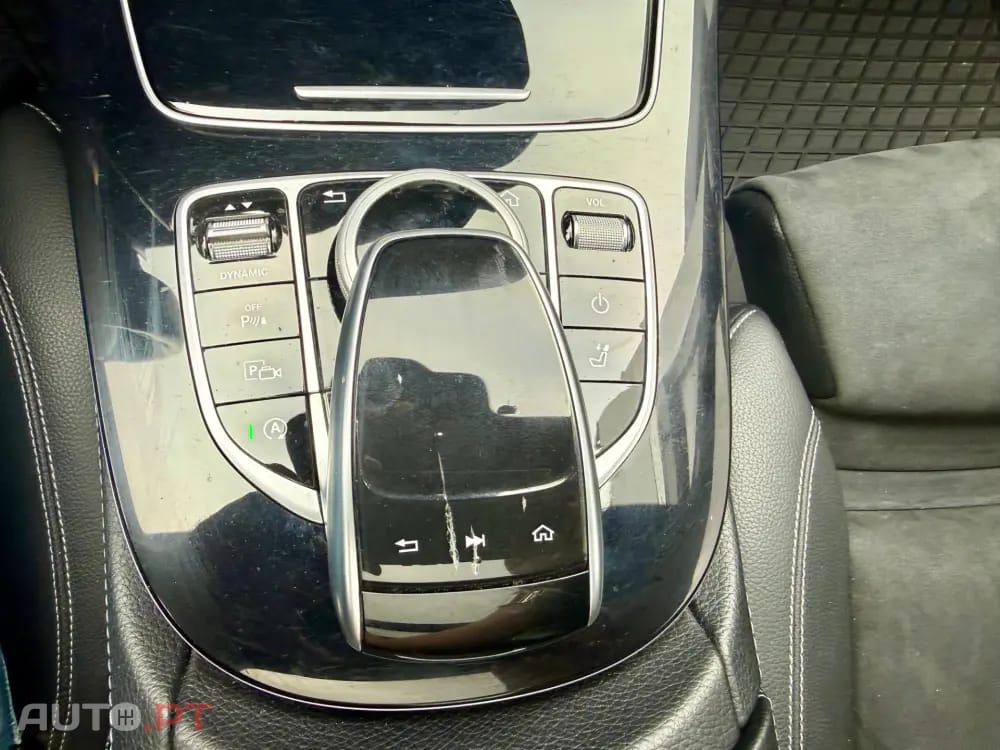 Mercedes-Benz E 220 d AMG Line
