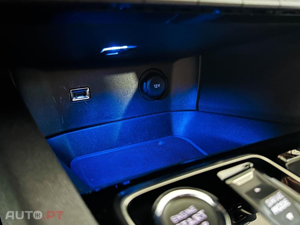 Peugeot 3008 1.6 Hybrid GT Pack e-EAT8