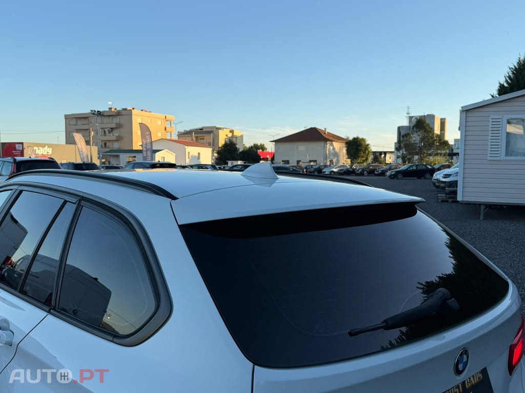 BMW 318 d Touring Line Sport
