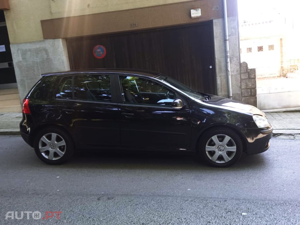Volkswagen Golf V 1.9TDI 105cv 6vel AC