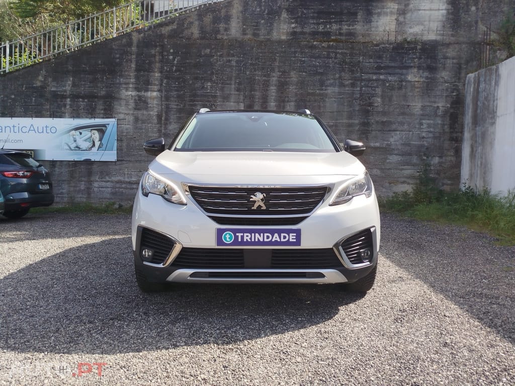 Peugeot 5008 1.2 PureTech Allure J18