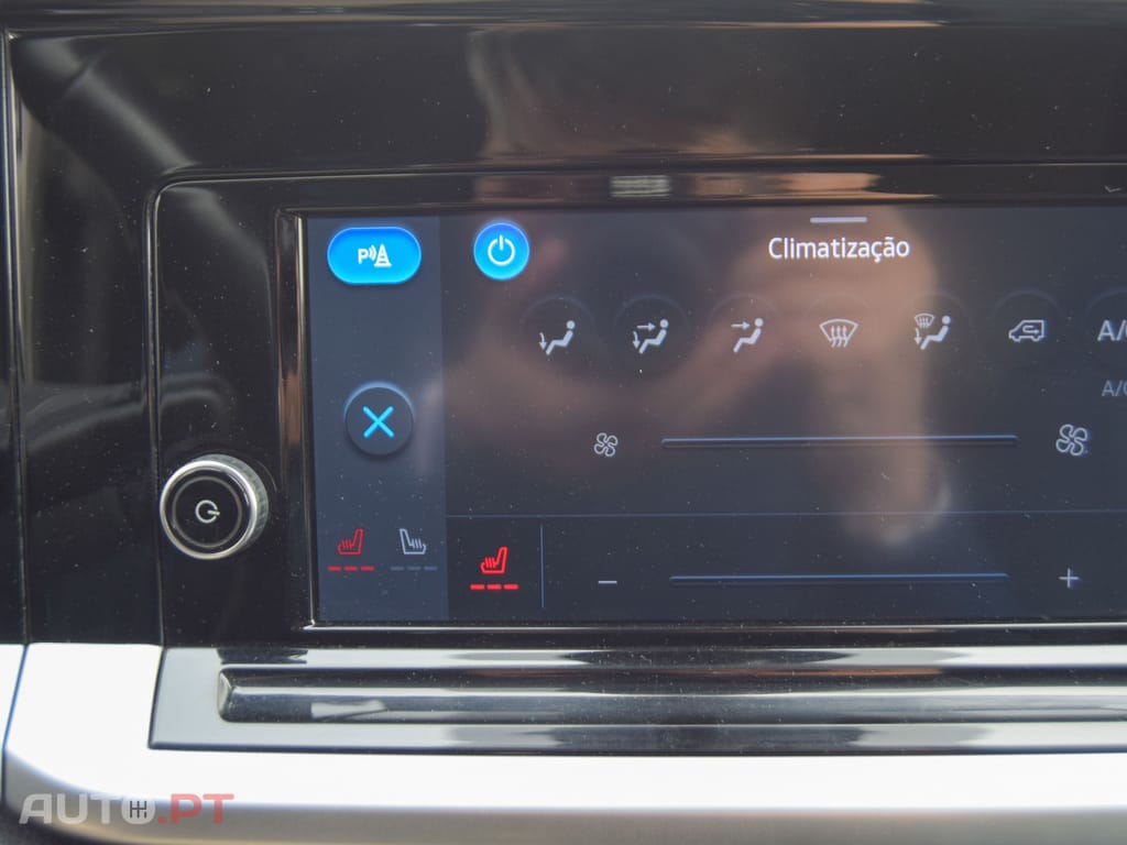 Ford Tourneo 2.0 TDCi Titanium 5 lugares
