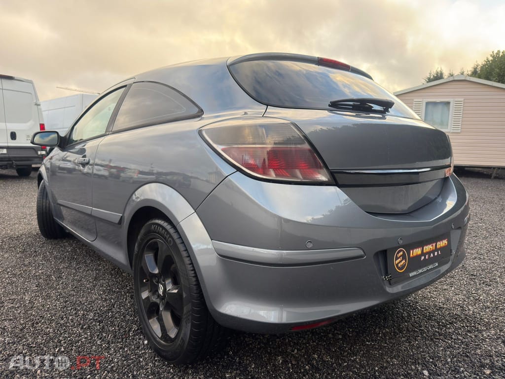 Opel Astra GTC 1.3 CDTi