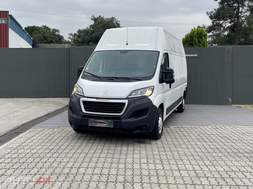 Peugeot Boxer 2.2 BLUE HDI