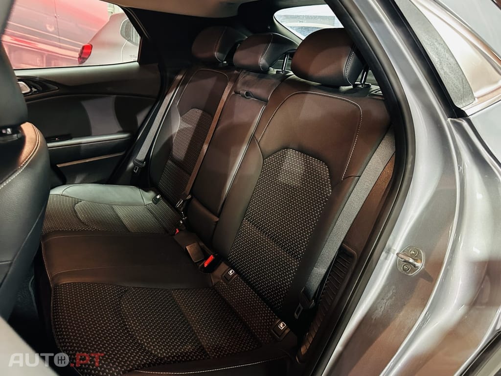 Kia Xceed 1.6 GDi PHEV Drive