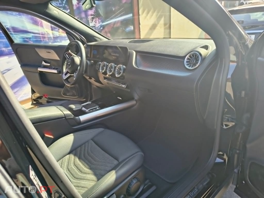 Mercedes-Benz EQA 300 4MATIC