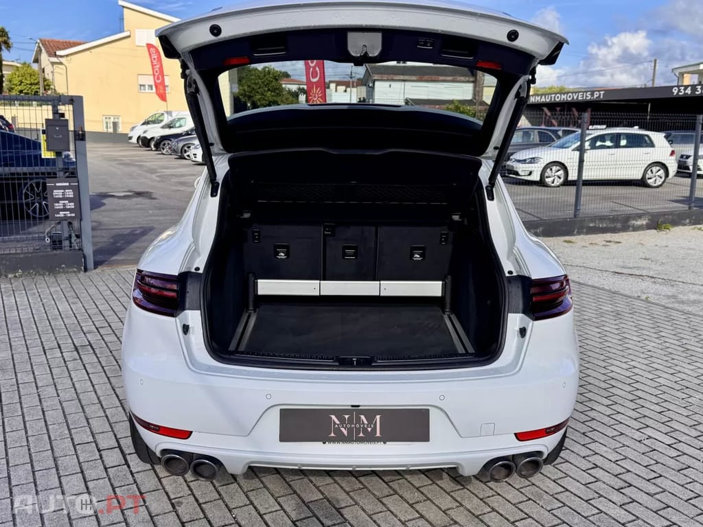 Porsche Macan S