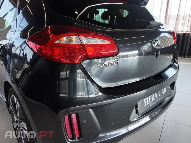 Kia Ceed 1.6 CRDi GT Line