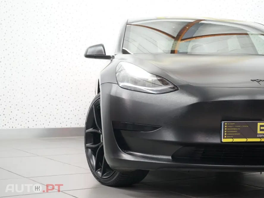 Tesla Model 3 Standard Range Plus RWD