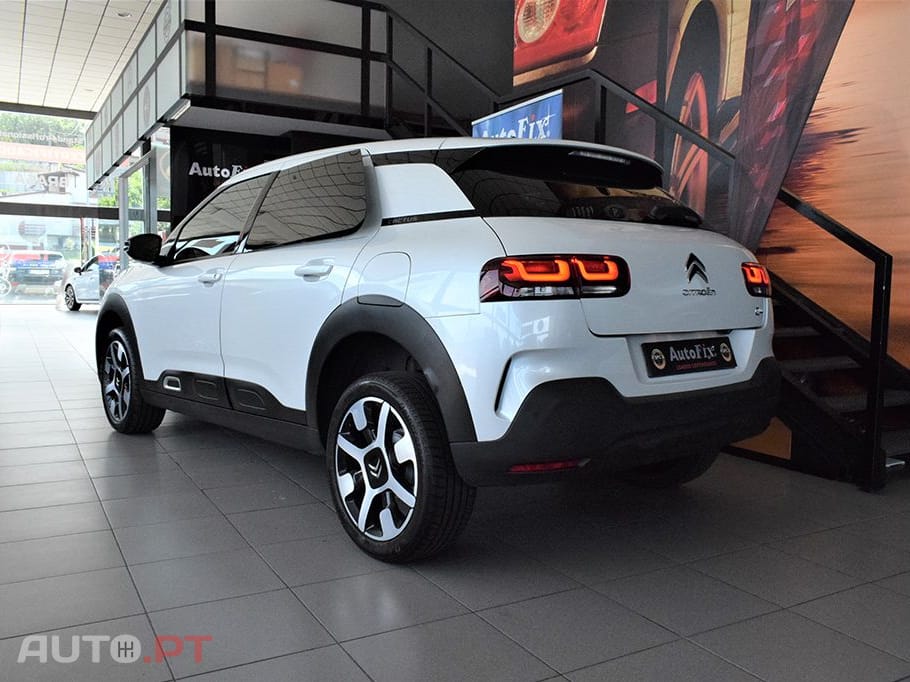 Citroen C4 Cactus 1.5 BlueHDi Shine