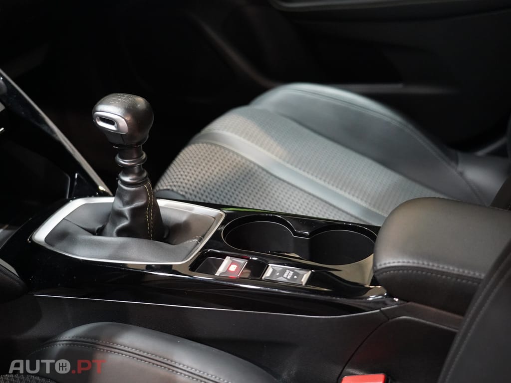 Peugeot 2008 1.2 PureTech GT Line